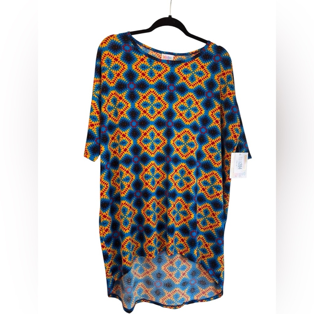 LuLaRoe Irma top‎